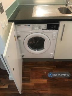 1 bedroom flat to rent, Discovery Dock Apartments West, London, E14