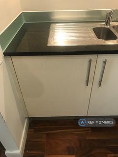 1 bedroom flat to rent, Discovery Dock Apartments West, London, E14