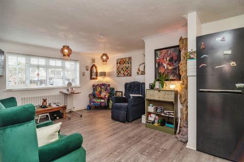 1 bedroom flat for sale, Victoria Road, Southend-on-sea, SS1