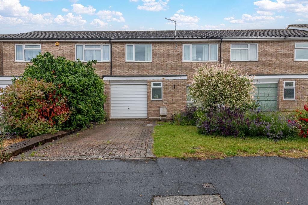4 bedroom terraced house for sale