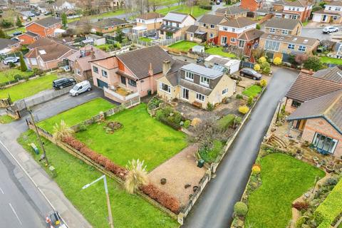 3 bedroom detached bungalow for sale, Darton Lane, Barnsley, S75
