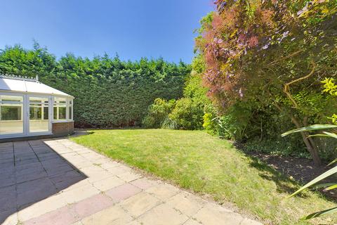 4 bedroom detached house for sale, Dutchells Copse, Horsham