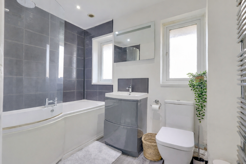3 bedroom end of terrace house for sale, Portsmouth Road, Sholing