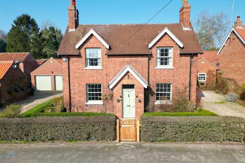 undefined, Main Street, Beverley HU17
