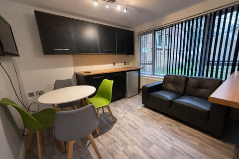 undefined, 30 Park Village, 200 Norfolk Park Road, Sheffield, South Yorkshire S2 2UA