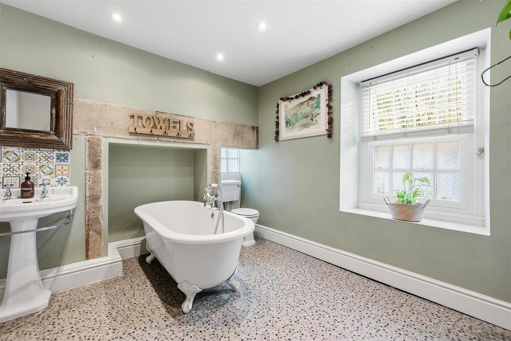Bath.jpg