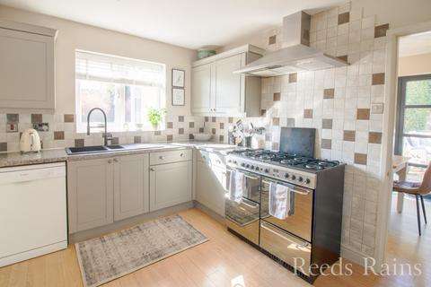 undefined, Orkney Close, Cheshire CH65