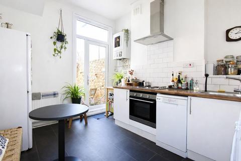1 bedroom flat to rent, Hampden Road, Hornsey, N8