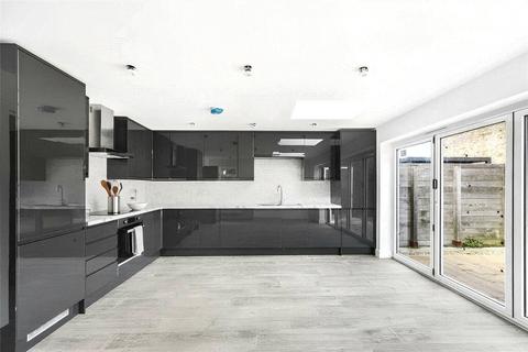 3 bedroom house to rent, Highcombe, Charlton, London, SE7
