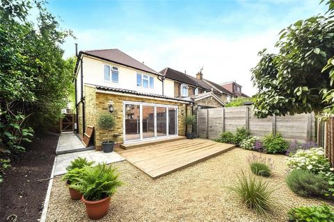 3 bedroom house to rent, Highcombe, Charlton, London, SE7