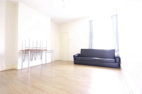 3 bedroom apartment to rent, Kensington Gardens, Ilford, IG1