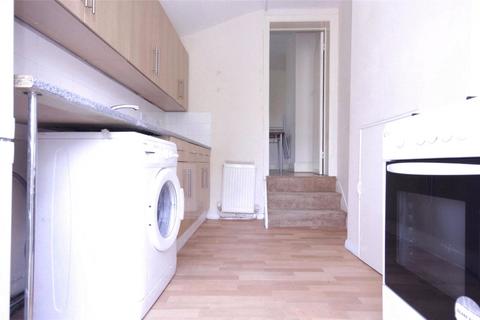 3 bedroom apartment to rent, Kensington Gardens, Ilford, IG1