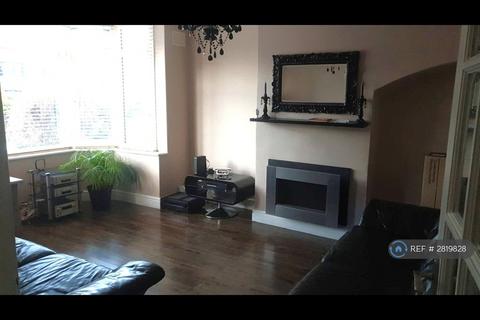 undefined, Meadway, Enfield, EN3