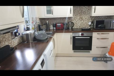 undefined, Meadway, Enfield, EN3