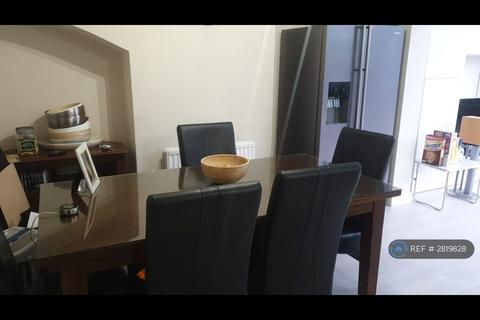 undefined, Meadway, Enfield, EN3