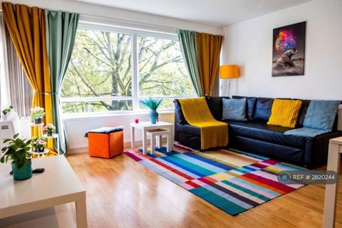 2 bedroom flat to rent, Elmwood Court, Birmingham, B5