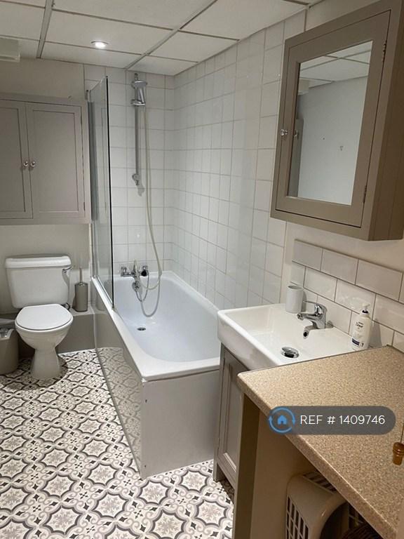 Main Bathroom