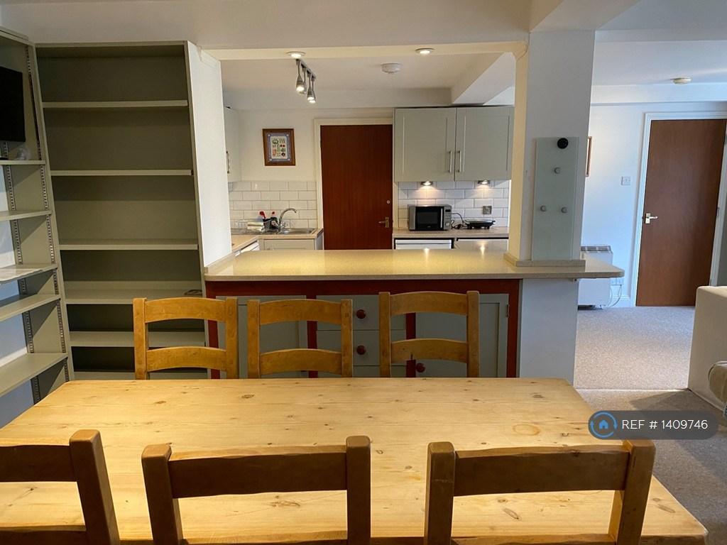 Kitchen/Living Room