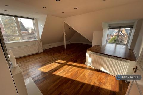 3 bedroom flat to rent, Mapesbury Road, London, NW2