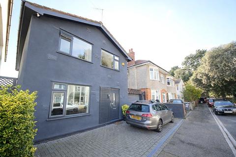 3 bedroom house for sale, Wheaton Road, Bournemouth,