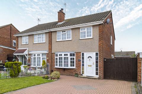 3 bedroom semi-detached house for sale, Chaucer Road, Bletchley, Milton Keynes