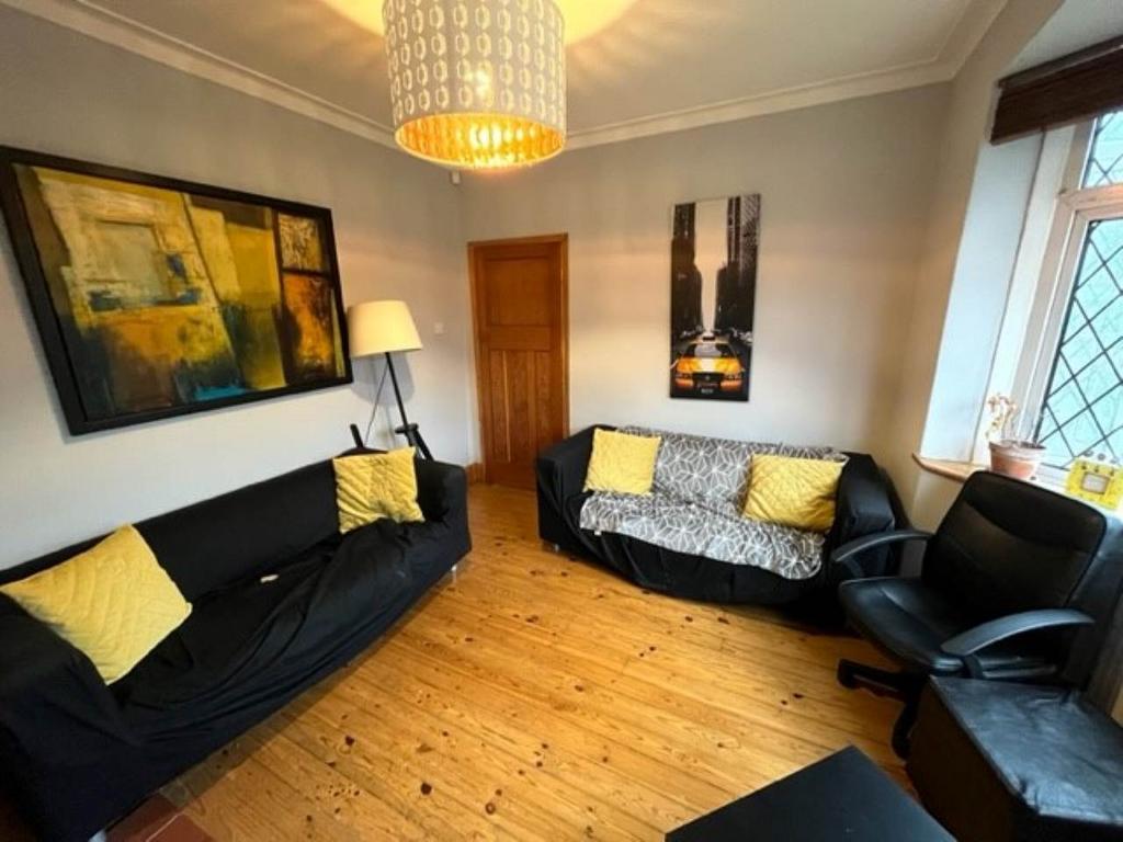Living room 2