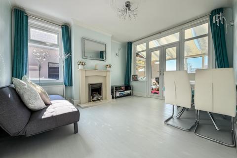 3 bedroom semi-detached house for sale, Station Road, Drayton,