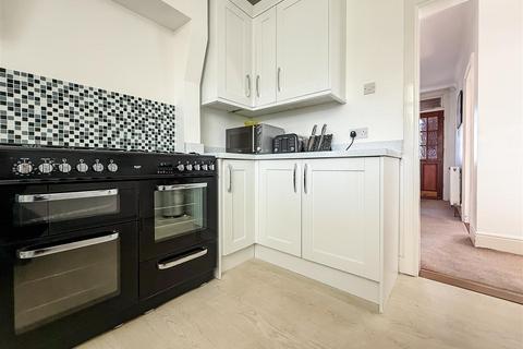 3 bedroom semi-detached house for sale, Station Road, Drayton,