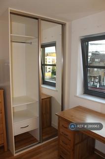 undefined, Commercial Road, London, E14