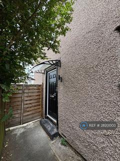 2 bedroom end of terrace house to rent, Sheppey Gardens, Dagenham, RM9