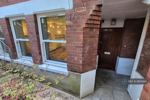 2 bedroom flat to rent - London, London, N6