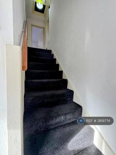 1 bedroom flat to rent, Harmondsworth, West Drayton, UB7