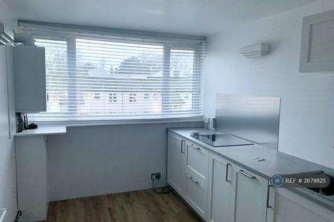 undefined, Mountbatten Square, Windsor, SL4
