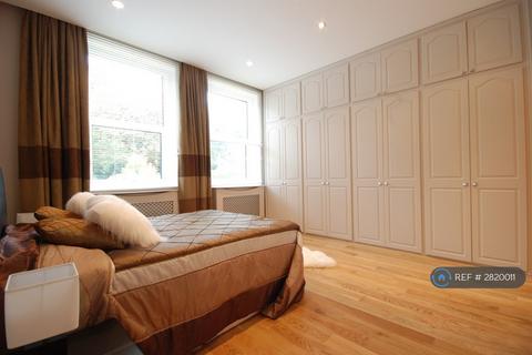 3 bedroom flat to rent, Langland Gardens/ Finchley Road, London, NW3