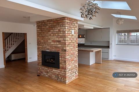 undefined, Stewart Avenue, Upminster, RM14