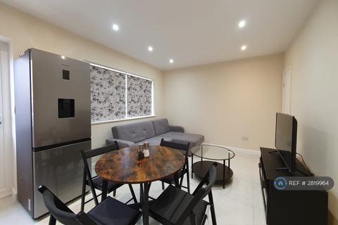 1 bedroom semi-detached house to rent, Iveagh Avenue, London, NW10