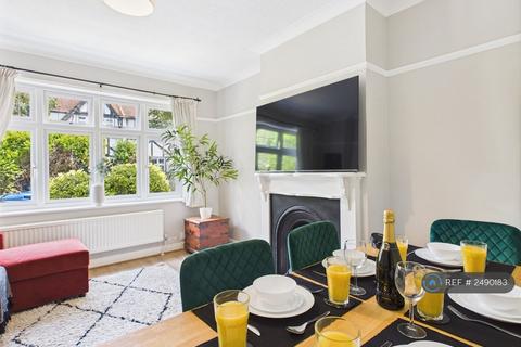 4 bedroom semi-detached house to rent, Merton Hall Gardens, Wimbledon, SW20