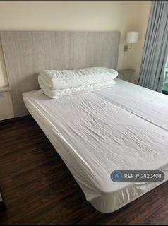 undefined, Shiraj Tower, London, E1