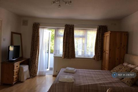undefined, Hayes Crescent, London, NW11