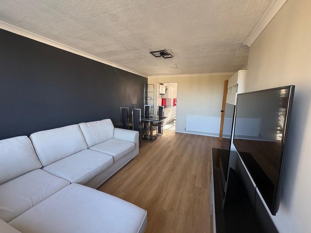 Lounge 1