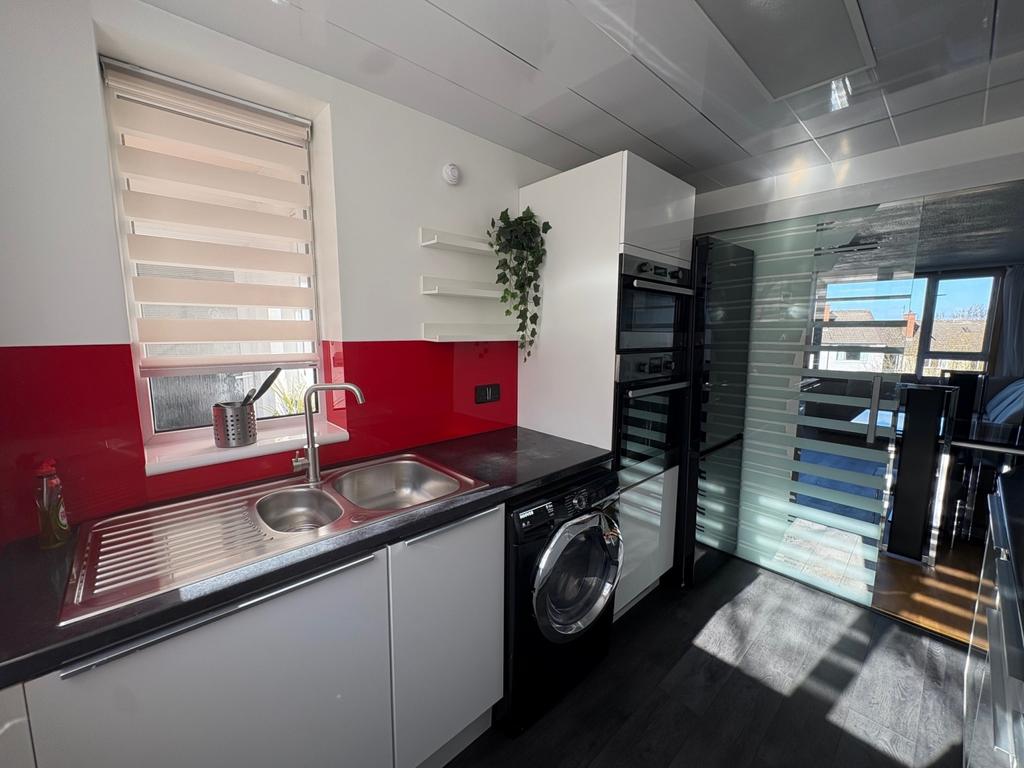 Kitchen 3