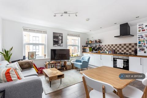 1 bedroom flat to rent, Caledonian Road, London, N7