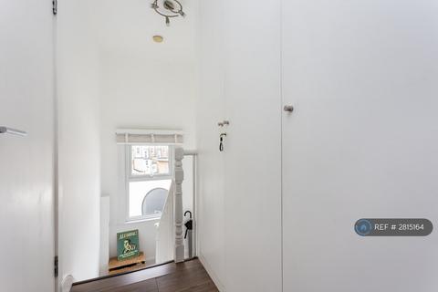 1 bedroom flat to rent, Caledonian Road, London, N7