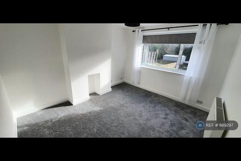2 bedroom maisonette to rent, Swift Road, Southampton, SO19