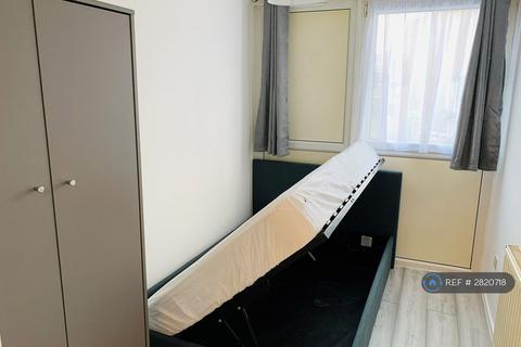 undefined, John Barnes Walk, London, E15