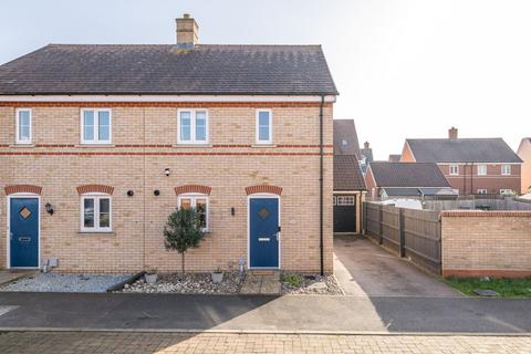 3 bedroom semi-detached house for sale, Meadowsweet Way, Hitchin SG5
