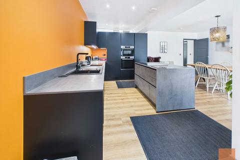 undefined, Pengarth Close, Truro- Fantastic modern bungalow in the heart of the City.