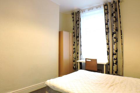 1 bedroom terraced house to rent, Rhondda Street, Swansea