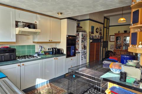 4 bedroom semi-detached house for sale, Victoria Park, Colwyn Bay