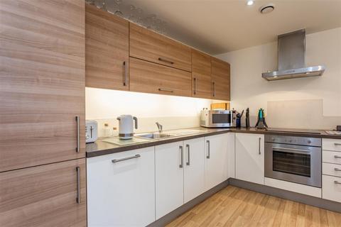 2 bedroom flat for sale, Treby Street, Mile End, E3